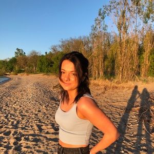 Meet your Posher, Eve